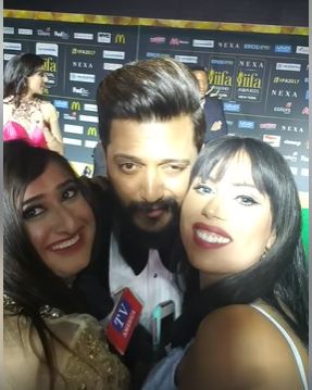 Drockz meets Ritesh Deshmukh at IIFA